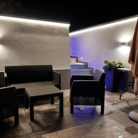 Townhouse Piraino Броло