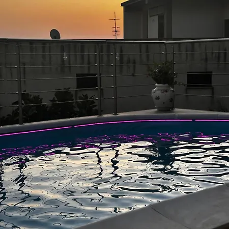 Townhouse Piraino * Броло