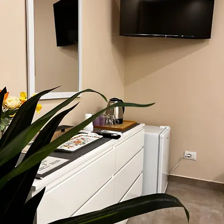 Townhouse Piraino Броло