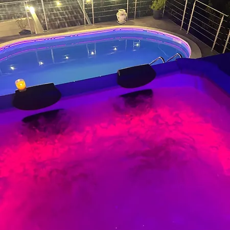 Townhouse Piraino Отель типа 
